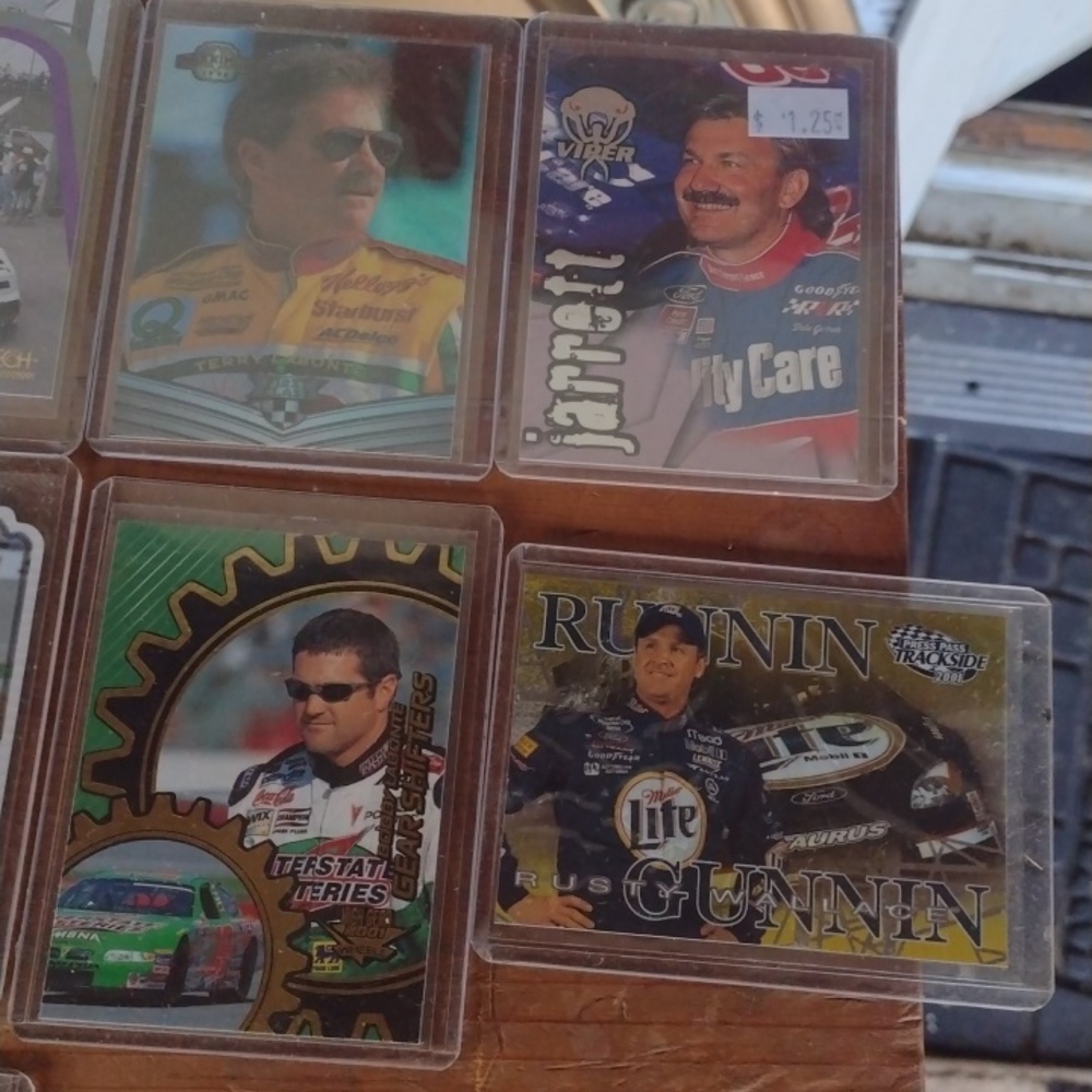 Inserts NASCAR Sports Trading Cards Collection - Picture 3 of 7